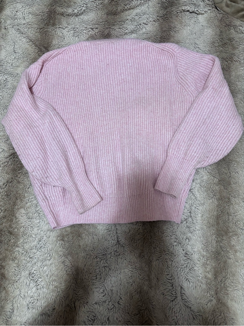 Small Pink Sweater - Picture 2 of 4